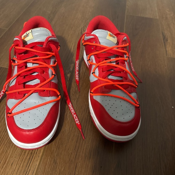Off-White x Dunk ‘University Red’
Size 11 - Picture 3 of 8